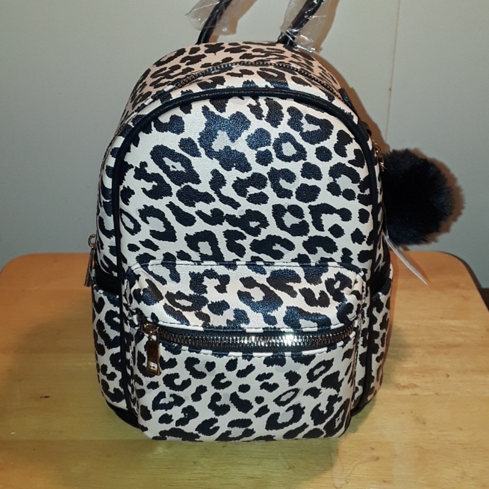 BRAND NWT Tan/Blk Cheetah Faux Fur Mini Bag